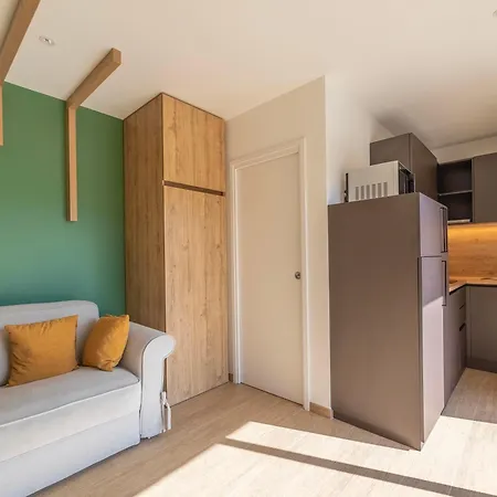Lodge Les Bergeries Du Domaine De Pinelli Belgodere (Corsica)