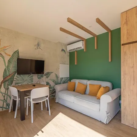 Les Bergeries Du Domaine De Pinelli * ベルゴデール