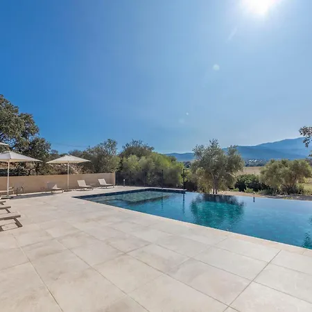 Les Bergeries Du Domaine De Pinelli Jaktstuga