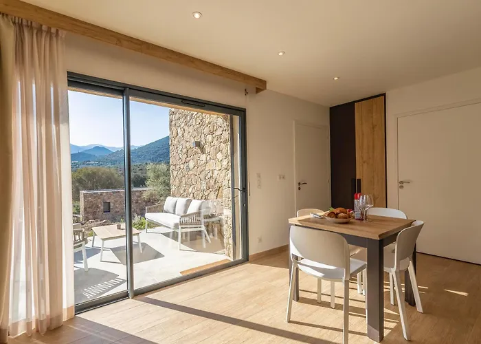 Les Bergeries Du Domaine De Pinelli Belgodere (Corsica)